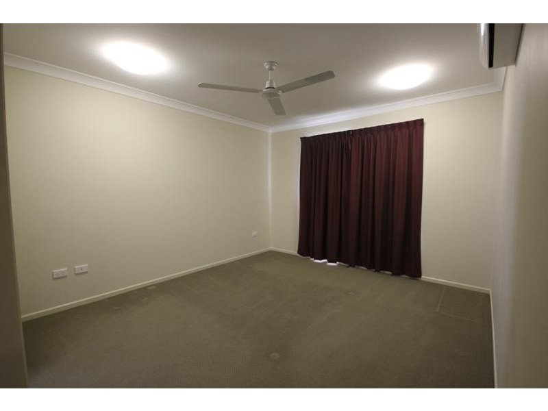 38 Bookara Gum Crescent, Mount Low QLD 4818