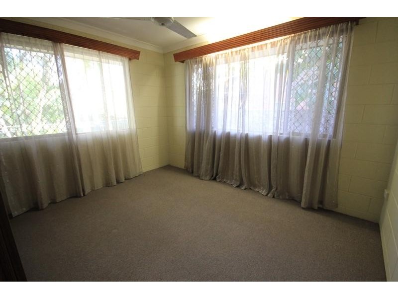 1/1037 Riverway Drive, Rasmussen QLD 4815