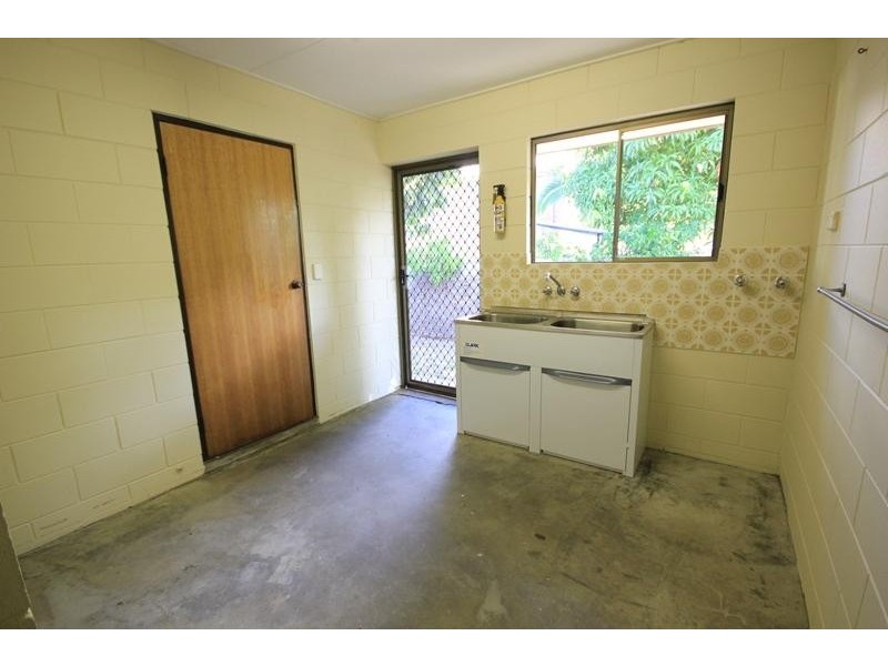 1/1037 Riverway Drive, Rasmussen QLD 4815