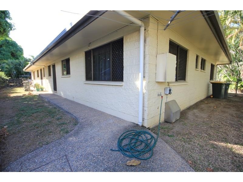 1/1037 Riverway Drive, Rasmussen QLD 4815