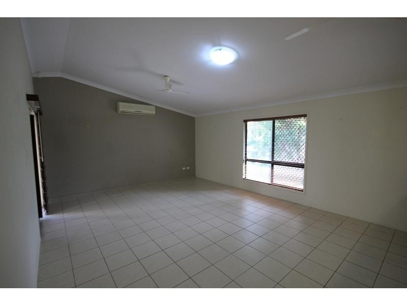 10 Sandys Place, Kirwan QLD 4817