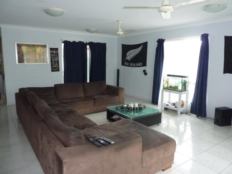 54 Crestbrook  Drive, Mount Louisa QLD 4814