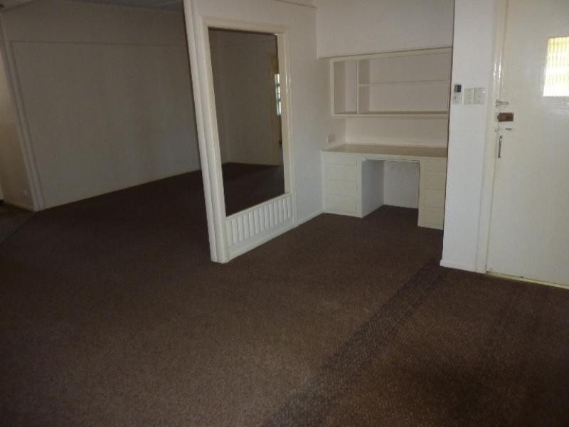 53 Twelfth Avenue, Railway Estate QLD 4810