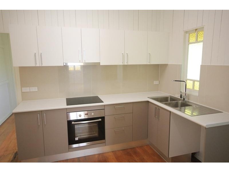 28 Morehead Street, South Townsville QLD 4810