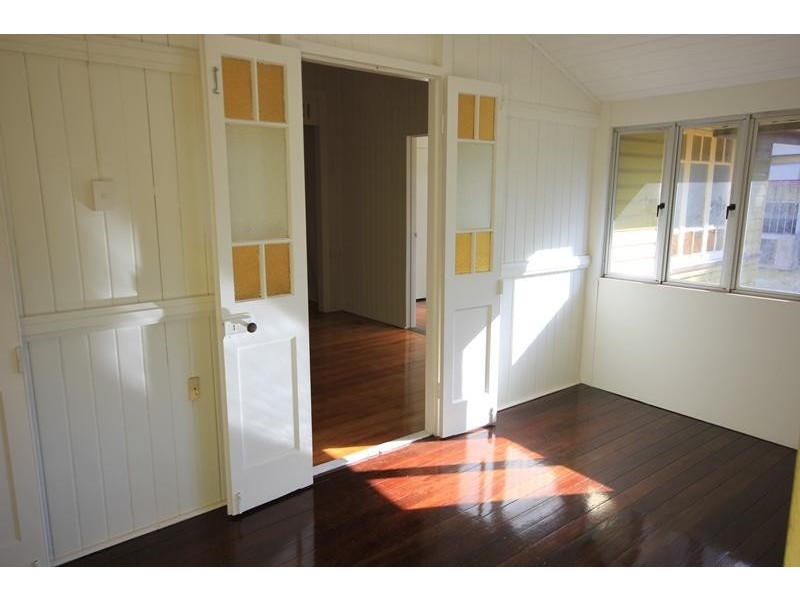 28 Morehead Street, South Townsville QLD 4810