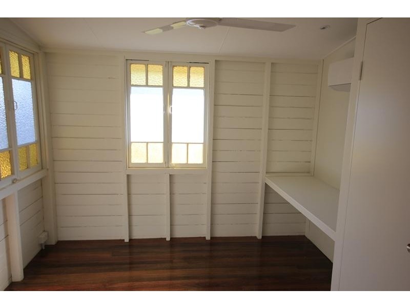 28 Morehead Street, South Townsville QLD 4810