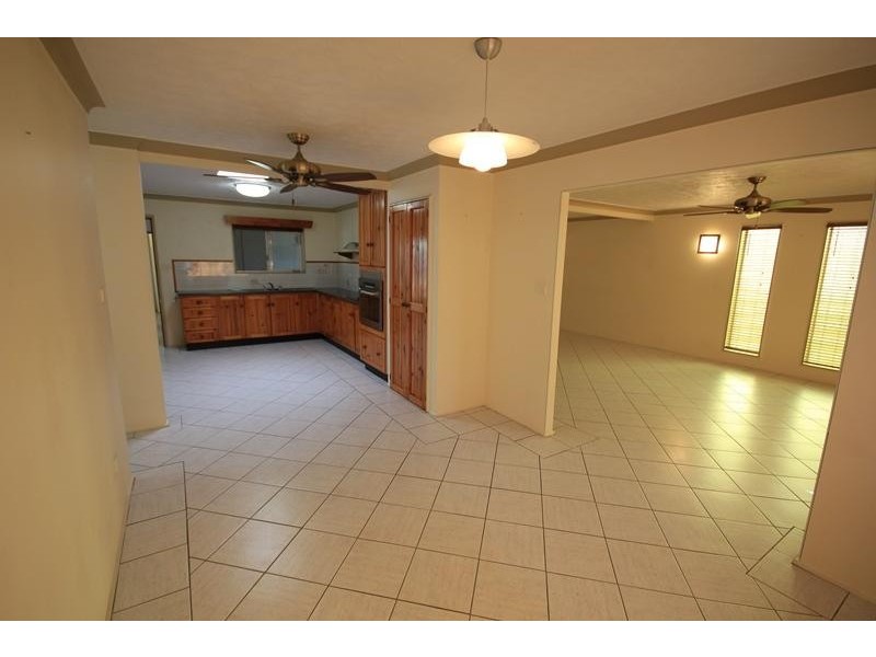 32 Wright Street, Wulguru QLD 4811