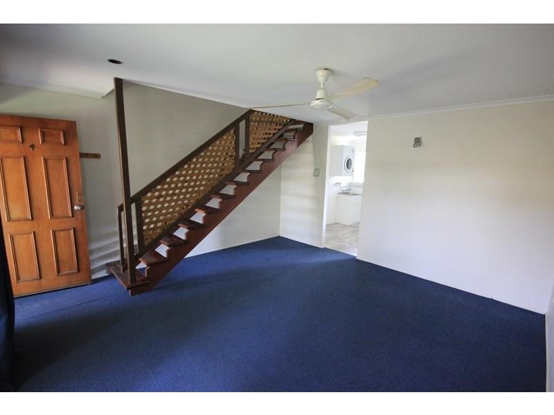 4/46 Mabin  Street, Rosslea QLD 4812