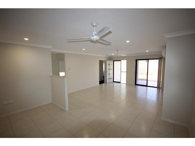 67b Innes Drive, Deeragun QLD 4818