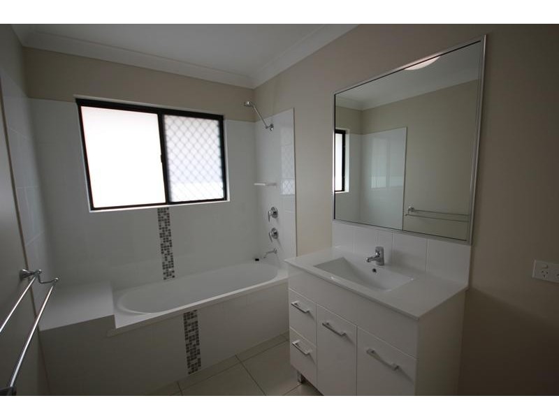 67b Innes Drive, Deeragun QLD 4818
