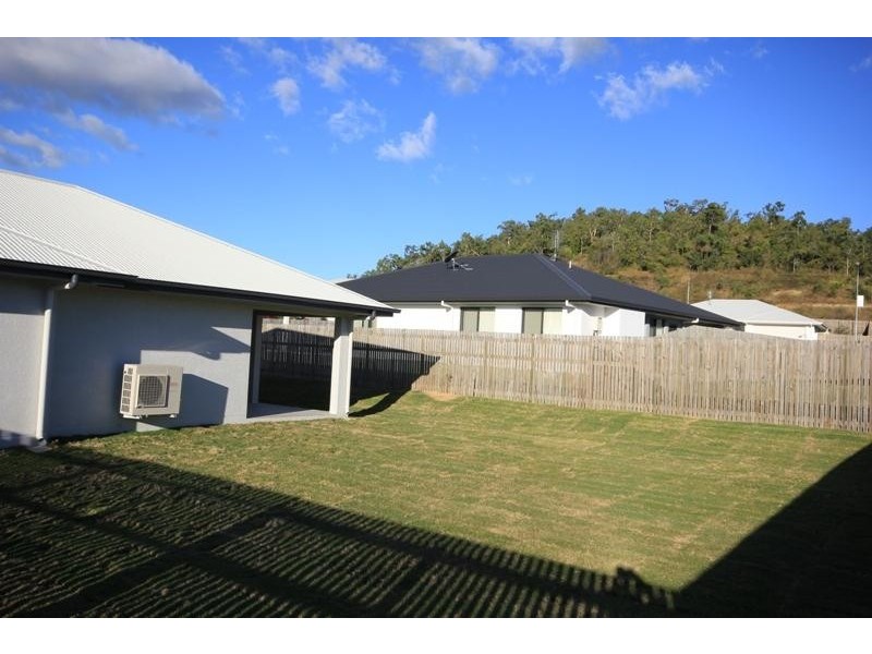 67b Innes Drive, Deeragun QLD 4818