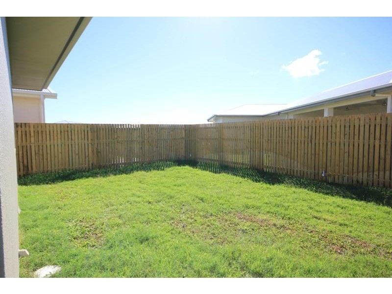 60 Griffey  Street, Burdell QLD 4818