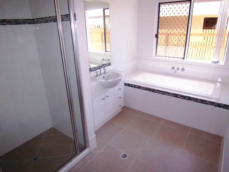 7 Sandon Place, Kelso QLD 4815