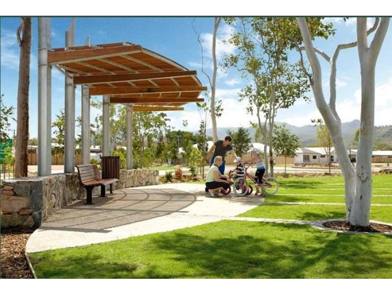 55 Yass  Circuit, Kelso QLD 4815