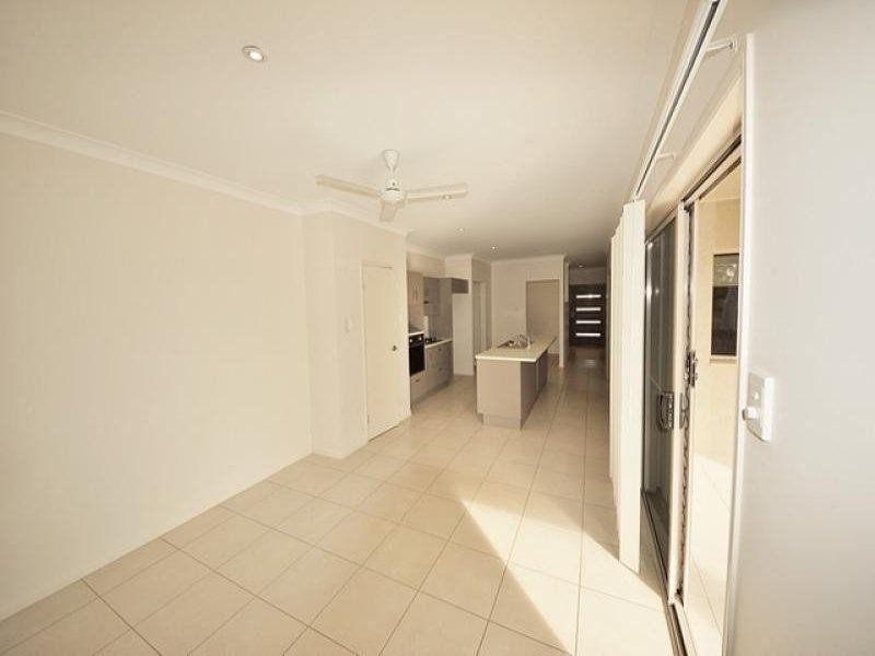 24 Salamander Street, Bluewater QLD 4818