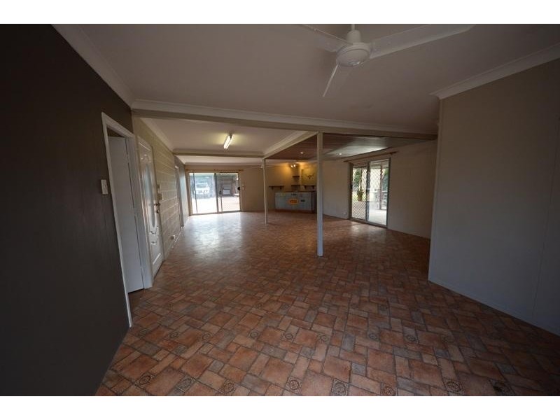 109 Toolakea Beach Road, Bluewater QLD 4818