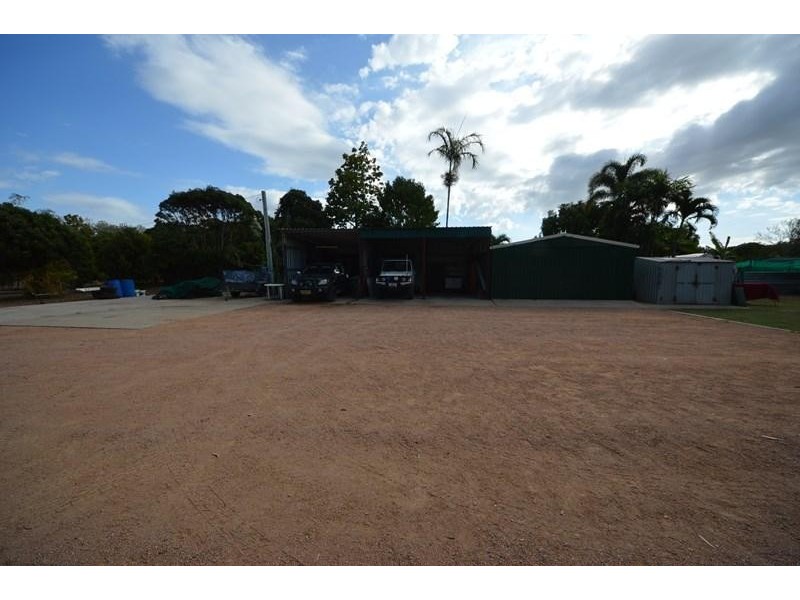 109 Toolakea Beach Road, Bluewater QLD 4818