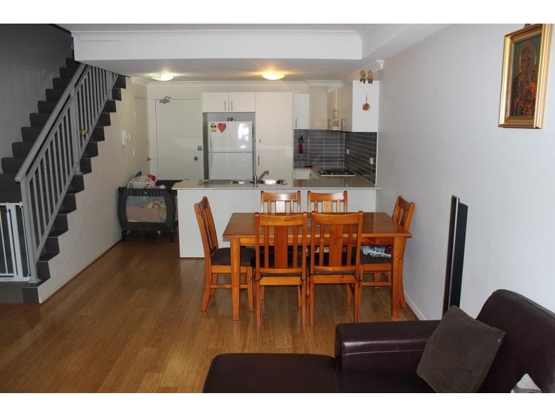 42/26-34 CLIFTON  Street, Blacktown NSW 2148