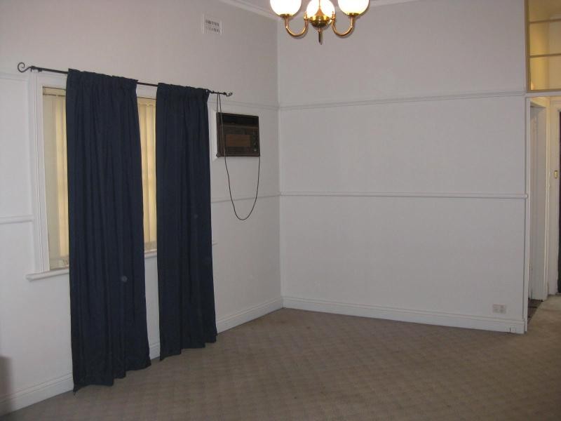 56 rosebery  Road, Guildford NSW 2161