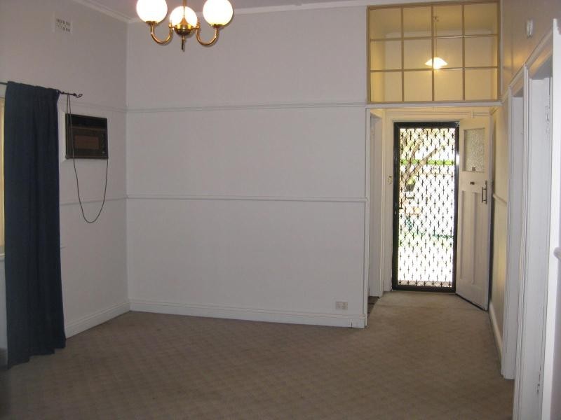 56 rosebery  Road, Guildford NSW 2161