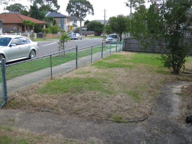 56 rosebery  Road, Guildford NSW 2161