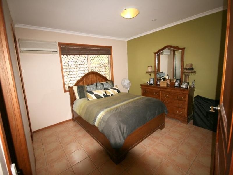 10 Rocklilly Court SHAILER PARK 4128, Shailer Park QLD 4128