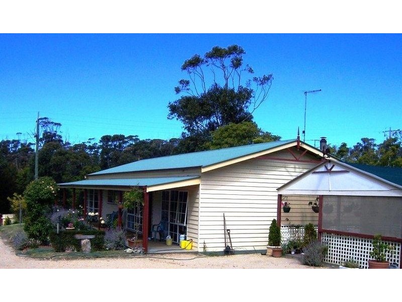 33 Flounder Road LAKE TYERS BEACH 3909, Lake Tyers Beach VIC 3909