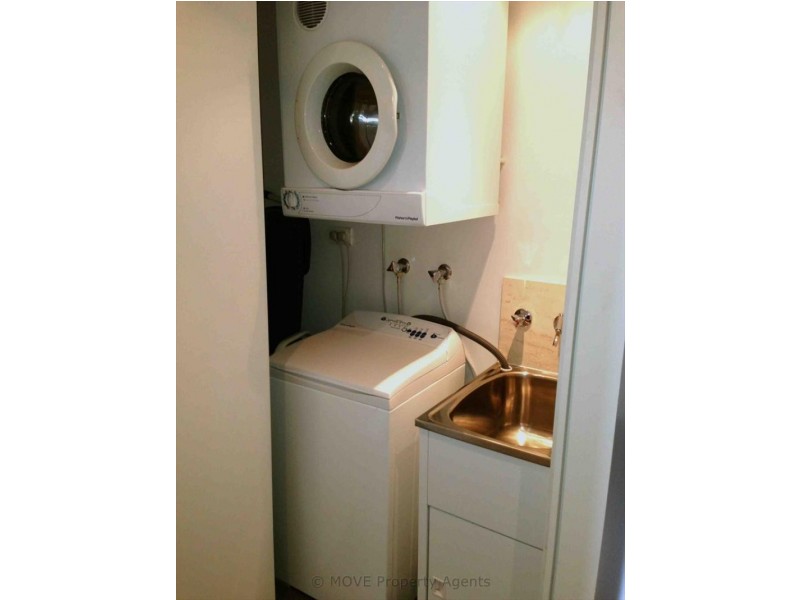 1201/7 Sterling Circuit, Camperdown NSW 2050