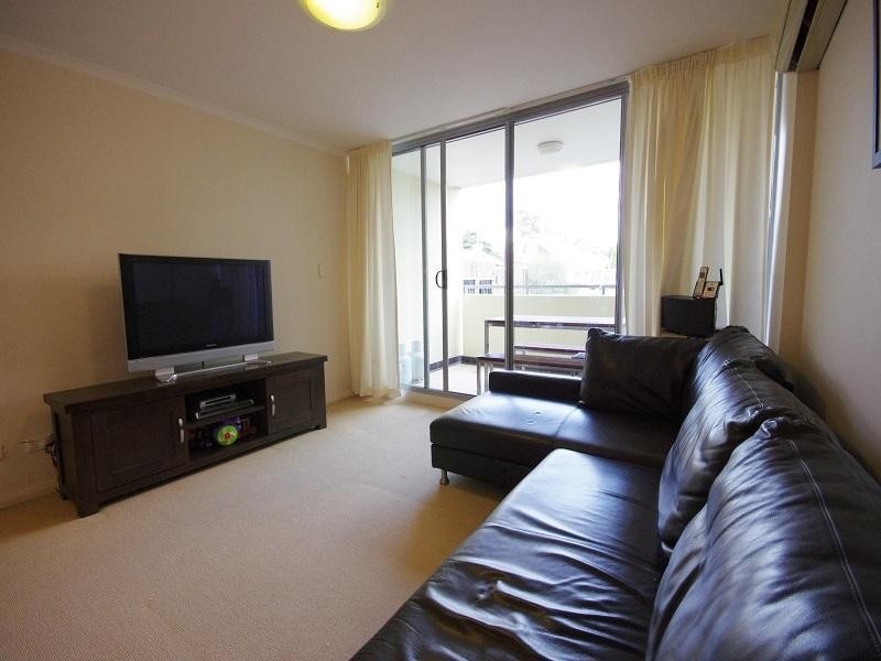 212/1-3 Larkin Street, Camperdown NSW 2050