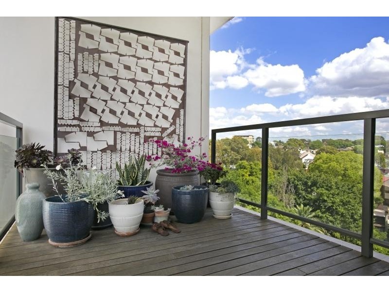 514/7 Sterling Circuit, Camperdown NSW 2050