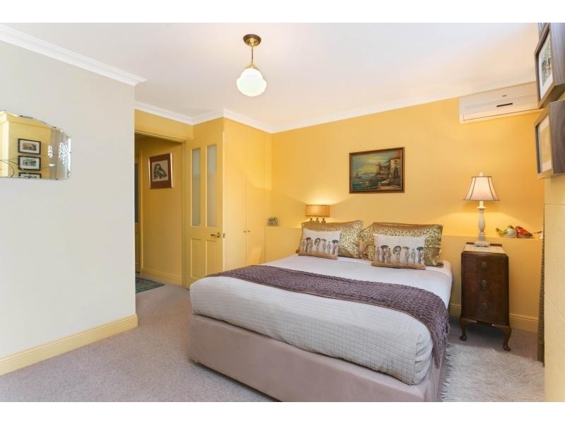 238 Church Street, Newtown NSW 2042