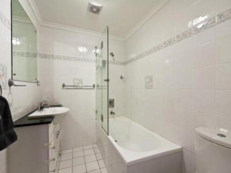 9/176-180 Salisbury  Road, Camperdown NSW 2050