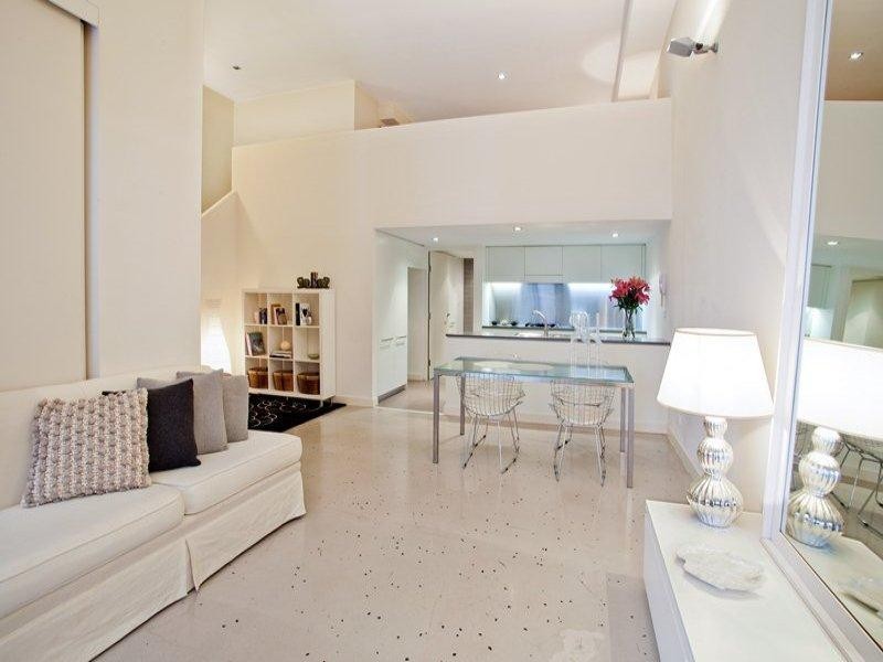 12 Lyons Road, Camperdown NSW 2050