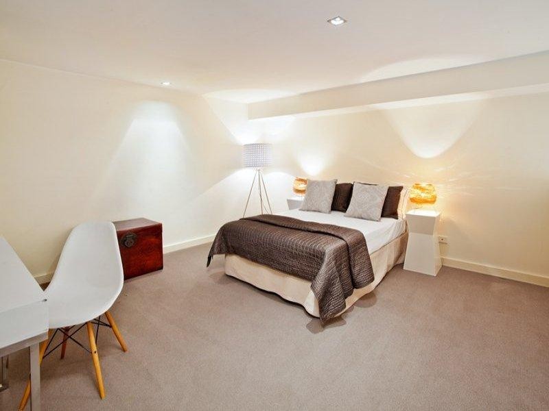 12 Lyons Road, Camperdown NSW 2050