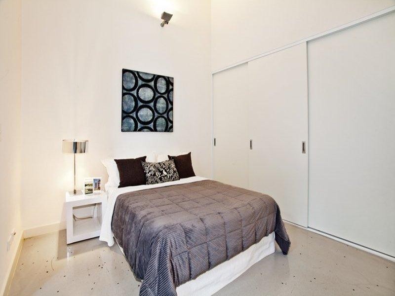 12 Lyons Road, Camperdown NSW 2050