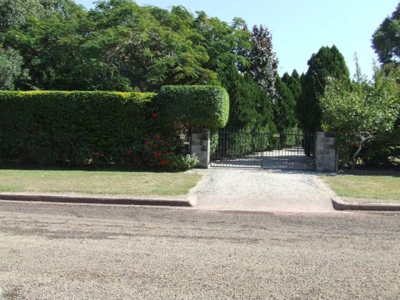 15 Scartwater Street, Collinsville QLD 4804