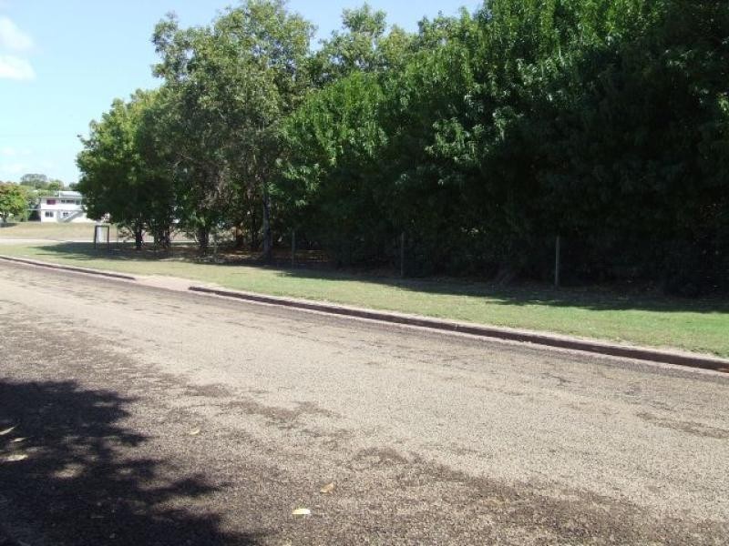 15 Scartwater Street, Collinsville QLD 4804