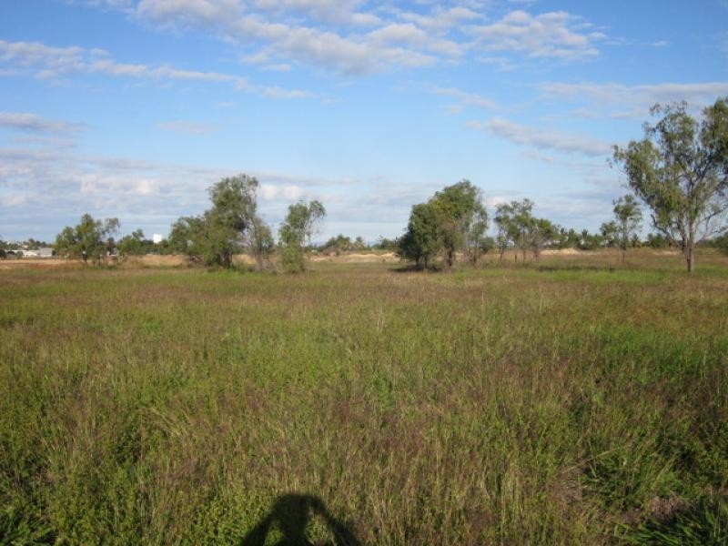 L7 Ascot Crescent, Bowen QLD 4805
