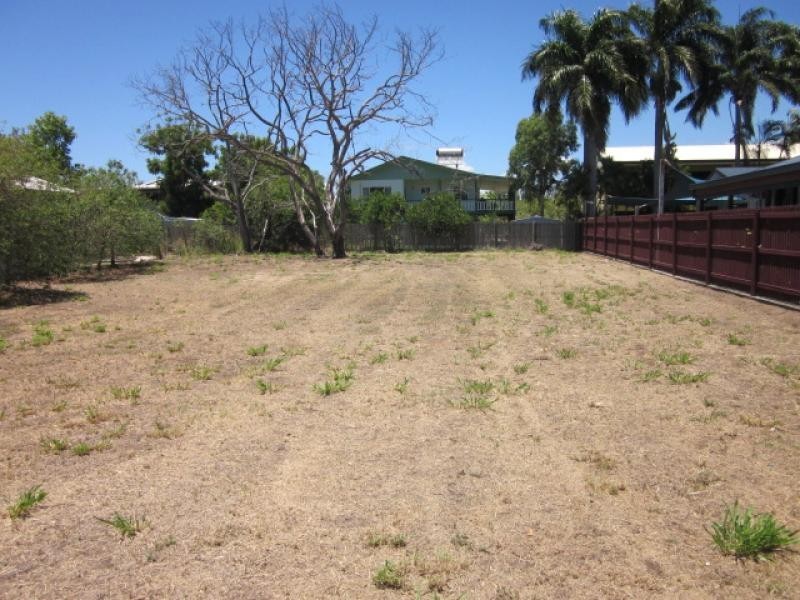 43 Horseshoe Bay Road, Bowen QLD 4805