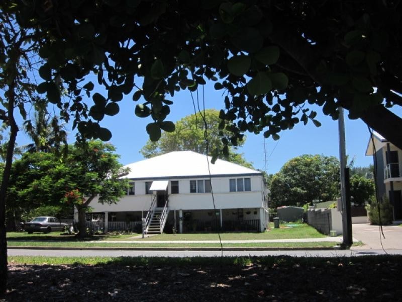 99 Herbert Street, Bowen QLD 4805