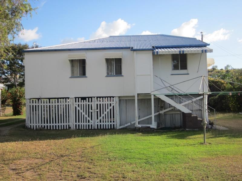 112 Herbert Street, Bowen QLD 4805