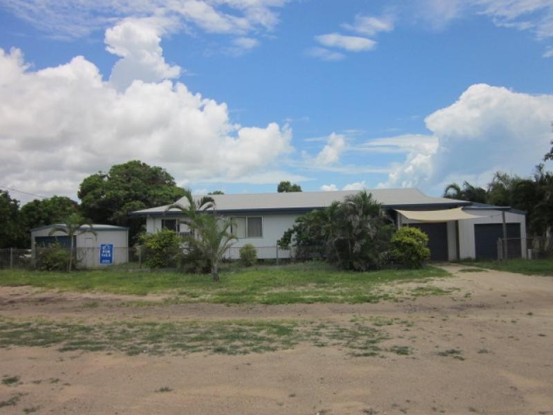 26 Thomas Street, Bowen QLD 4805