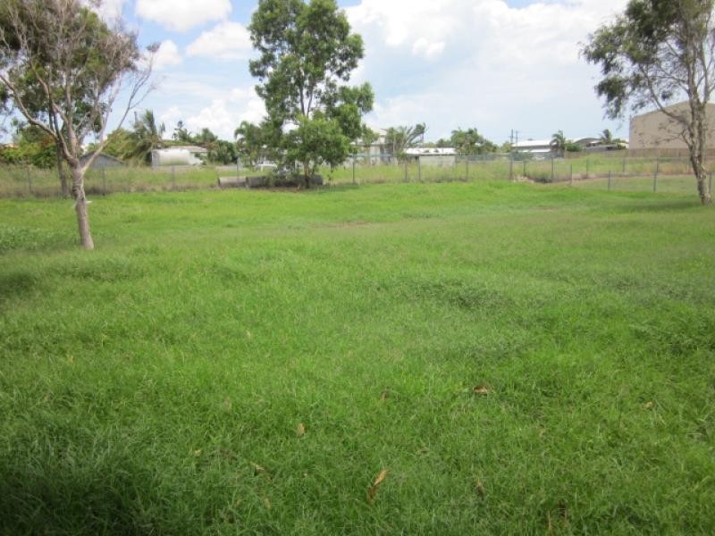 26 Thomas Street, Bowen QLD 4805