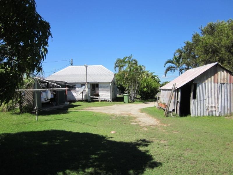 80 Powell Street, Bowen QLD 4805