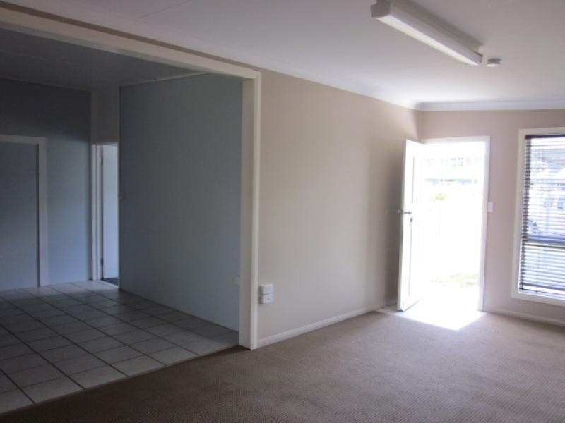 10 Marshall Street, Bowen QLD 4805