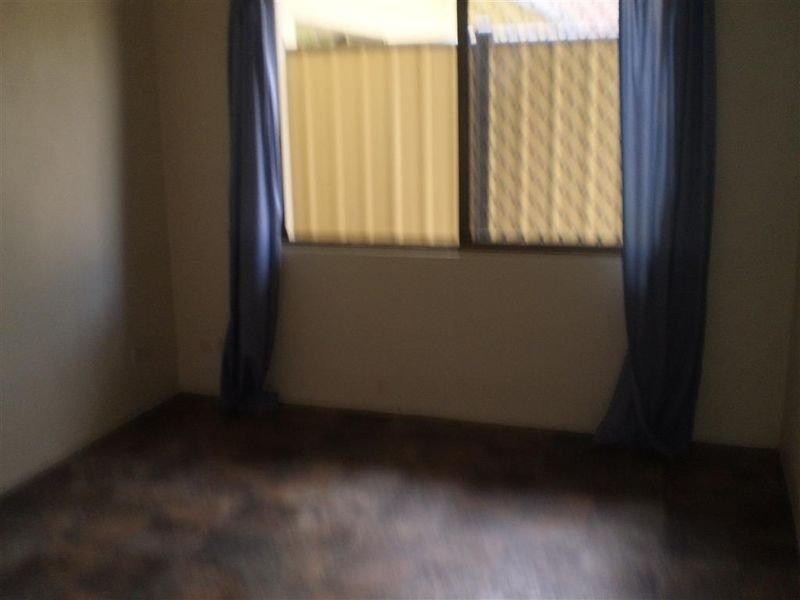 2/20 Marshall Street, Bowen QLD 4805