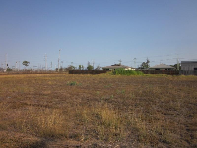 35-37 Myles Street, Bowen QLD 4805