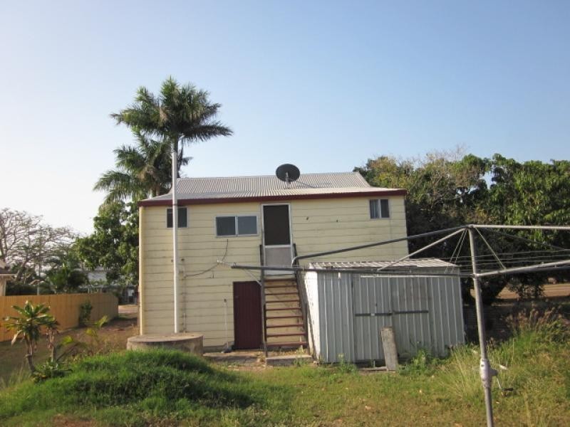 43 Lascelles Street, Bowen QLD 4805