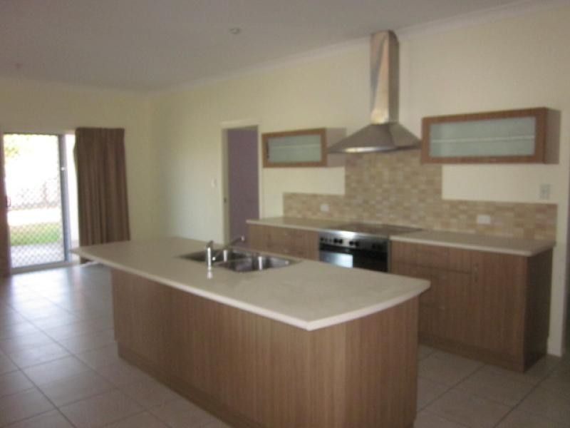 144 Ocean View Drive, Bowen QLD 4805