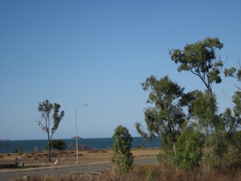 144 Ocean View Drive, Bowen QLD 4805